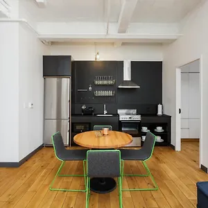 4* Aparthotel Placemakr Street